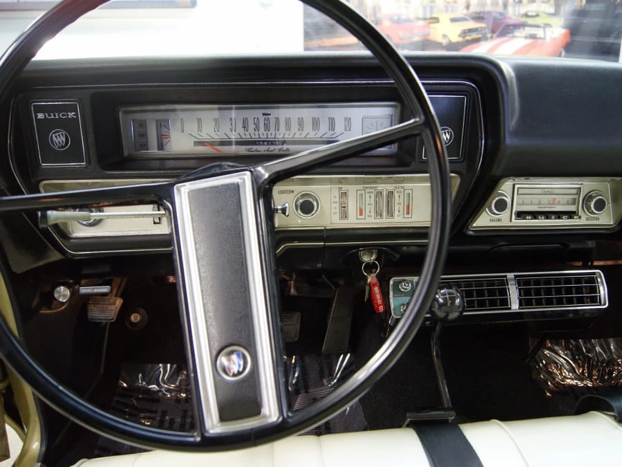 1968 Buick Gran Sport - Image 4 of 8