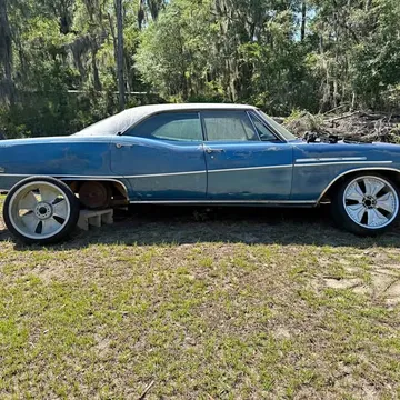 1968 Buick LeSabre Custom Sedan 4D