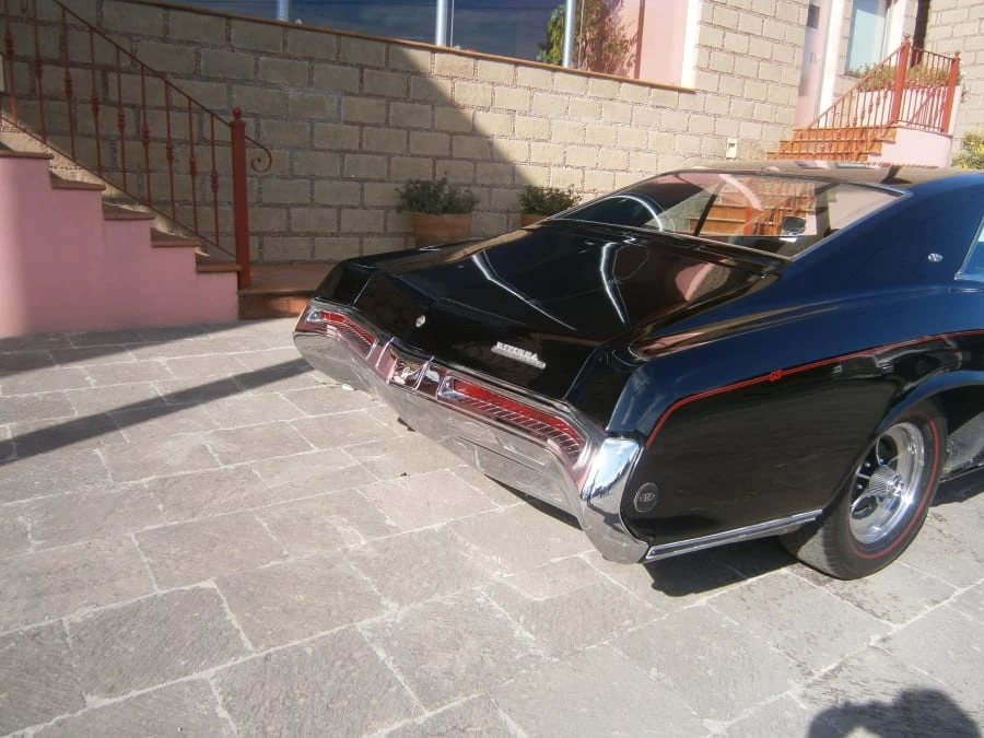 1968 Buick Riviera 2nd Gen - Image 9 of 11
