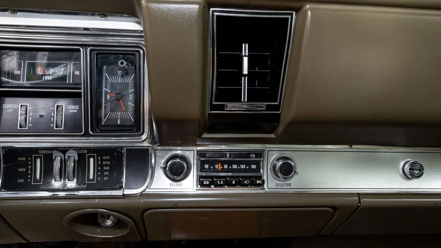 1968 Buick Riviera 2nd Gen - Image 24 of 31