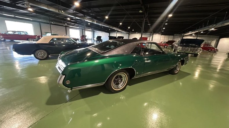 1968 Buick Riviera 2nd Gen - Image 2 of 9