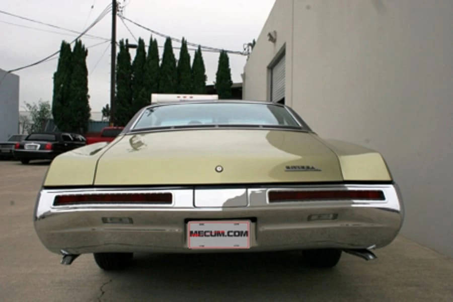1968 Buick Riviera 2nd Gen - Image 2 of 8