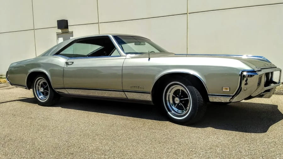 1968 Buick Riviera 2nd Gen - Image 2 of 8