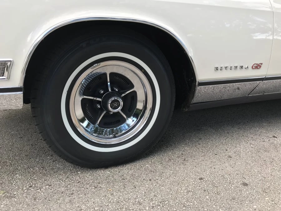 1968 Buick Riviera 2nd Gen - Image 9 of 12
