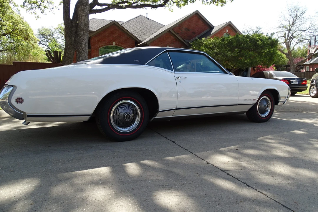 1968 Buick Riviera 2nd Gen - Image 10 of 31