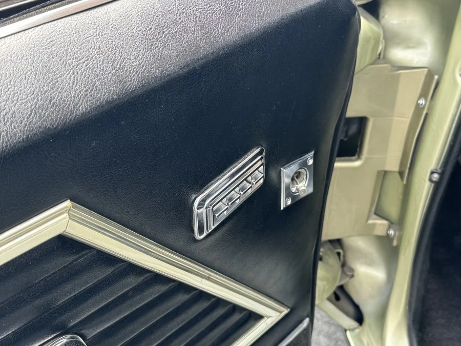 1968 Buick Riviera 2nd Gen - Image 10 of 13