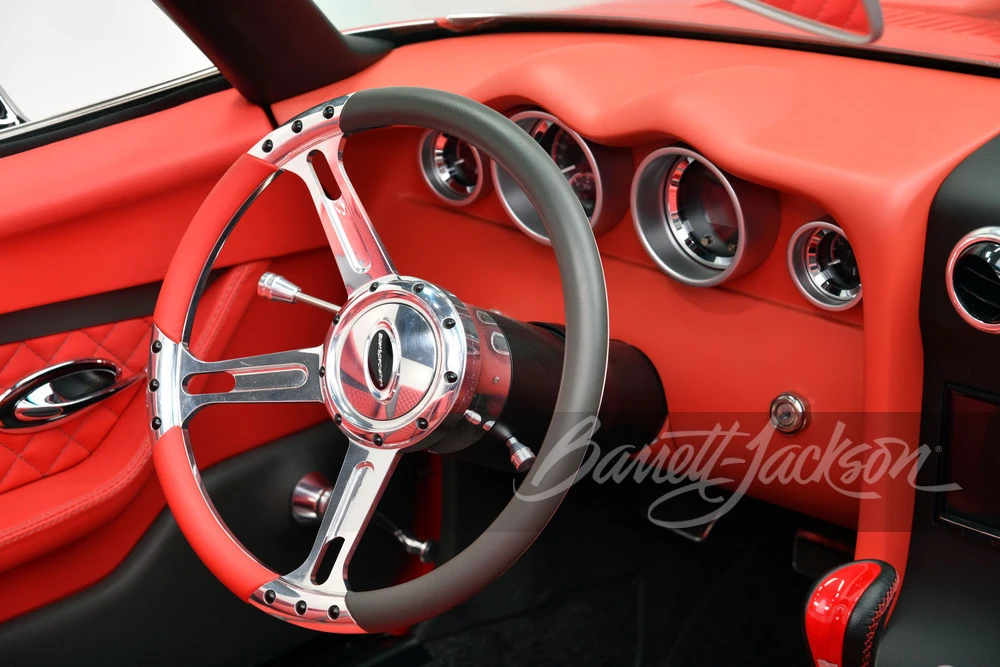 1968 Chevrolet Corvette C3 - Image 15 of 31