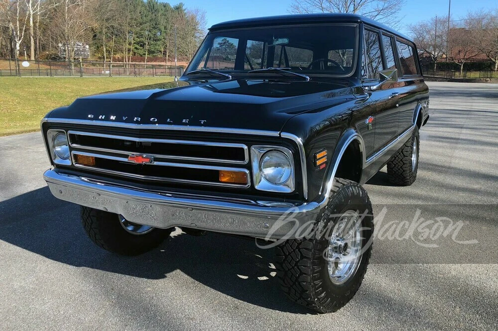 1968 Chevrolet Suburban 6th Gen - Image 18 of 31