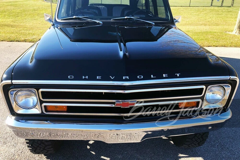 1968 Chevrolet Suburban 6th Gen - Image 24 of 31