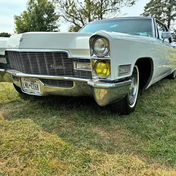 1968 Cadillac DeVille Coupe 2D