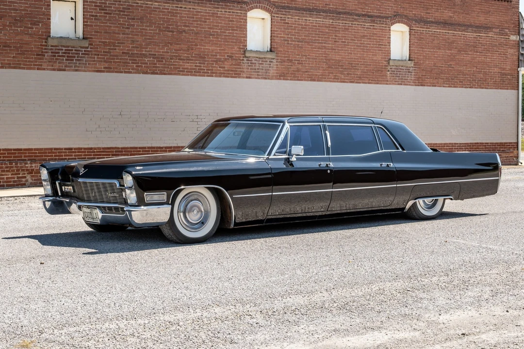 1968 Cadillac Series 70 & 75 - Image 2 of 31
