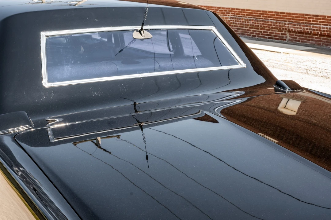 1968 Cadillac Series 70 & 75 - Image 25 of 31