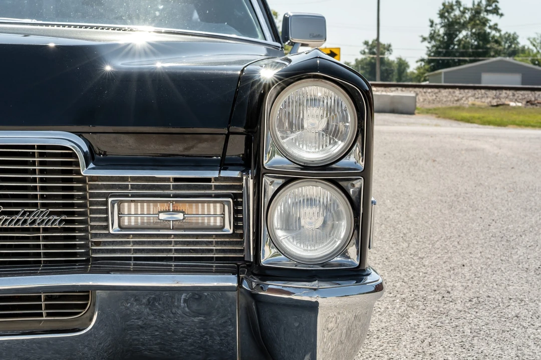 1968 Cadillac Series 70 & 75 - Image 13 of 31