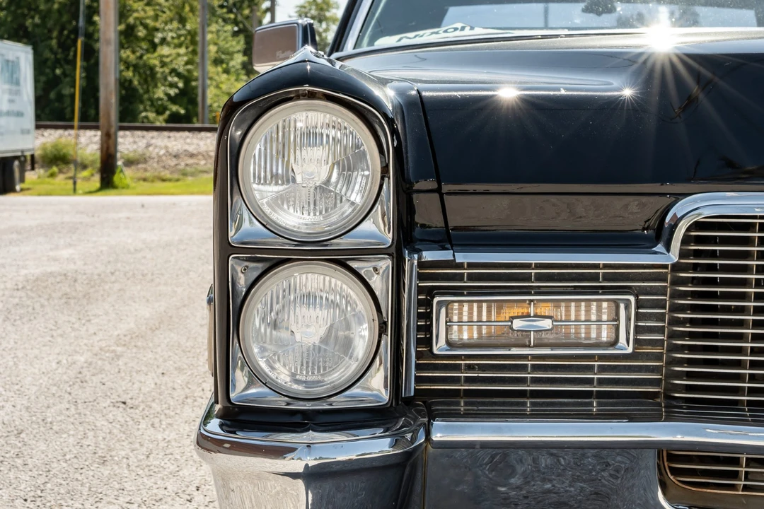 1968 Cadillac Series 70 & 75 - Image 12 of 31