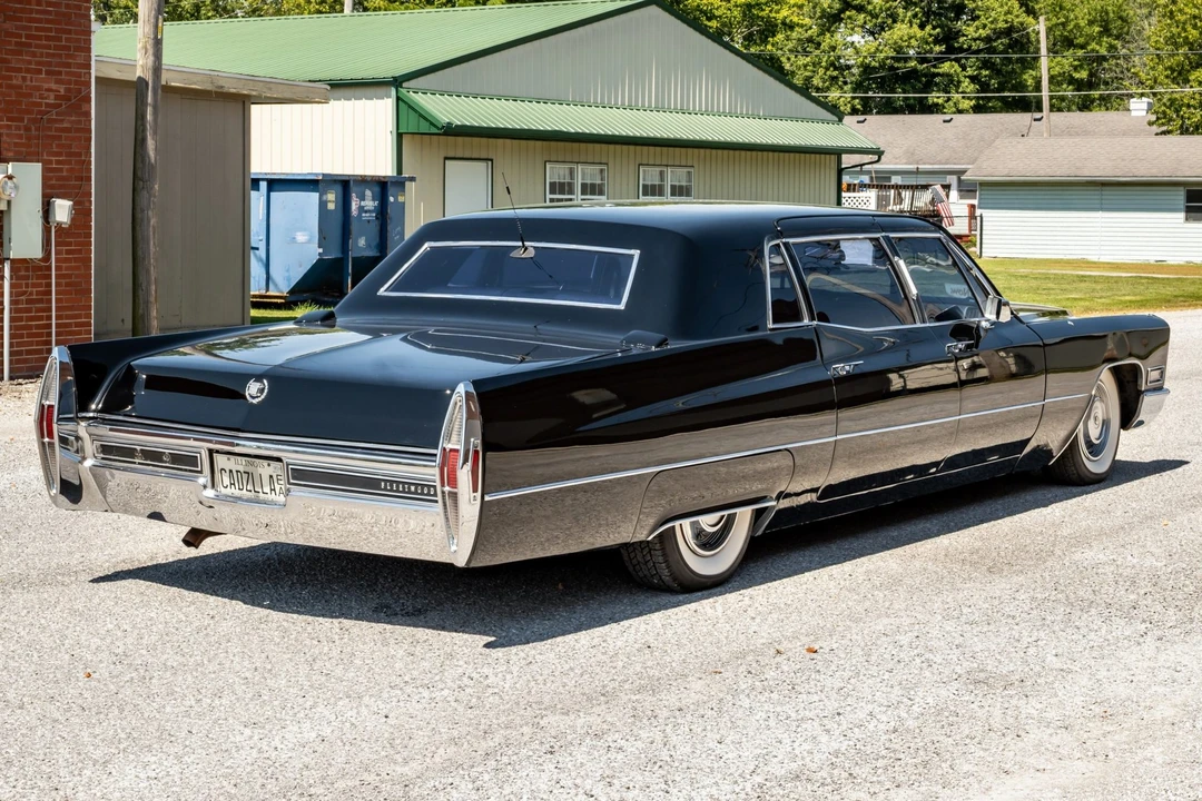 1968 Cadillac Series 70 & 75 - Image 6 of 31