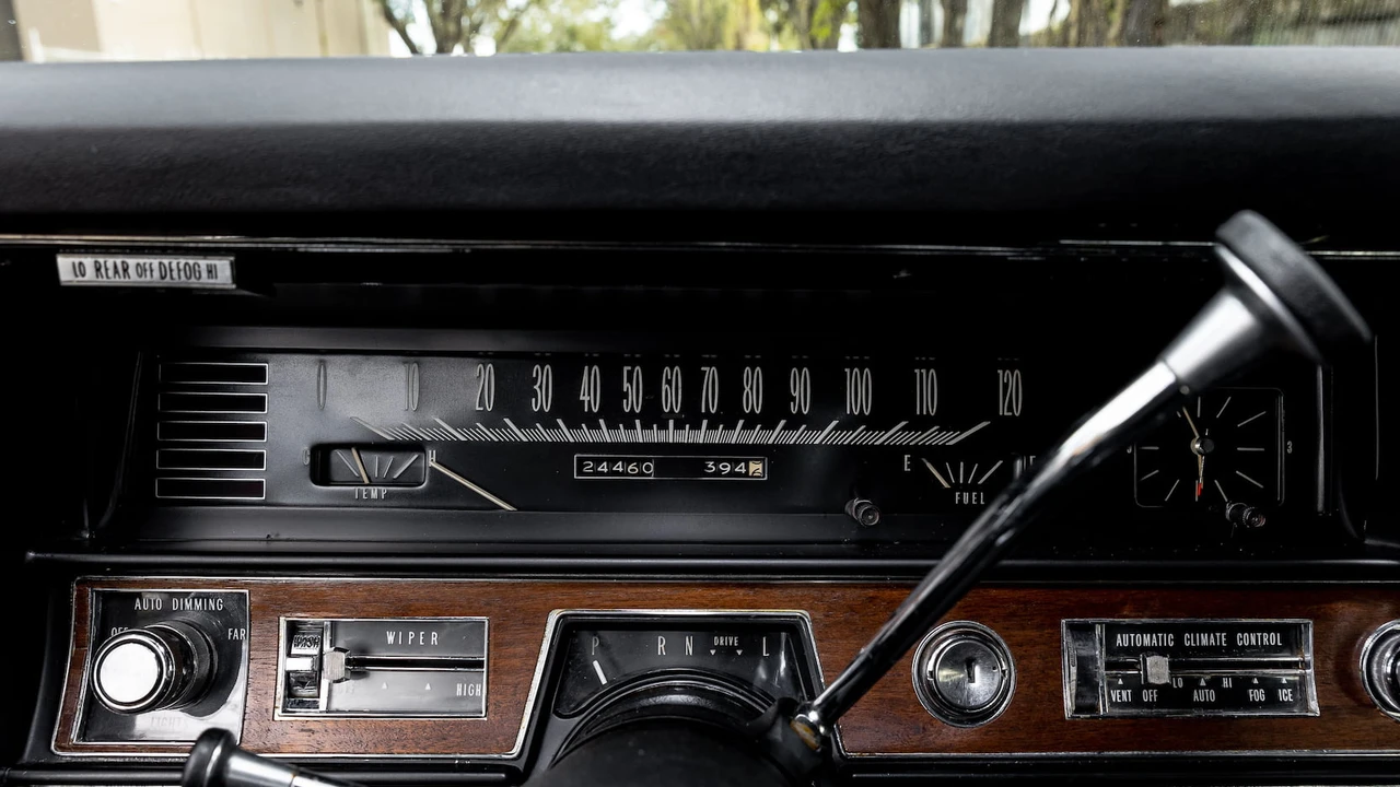 1968 Cadillac Fleetwood - Image 13 of 31