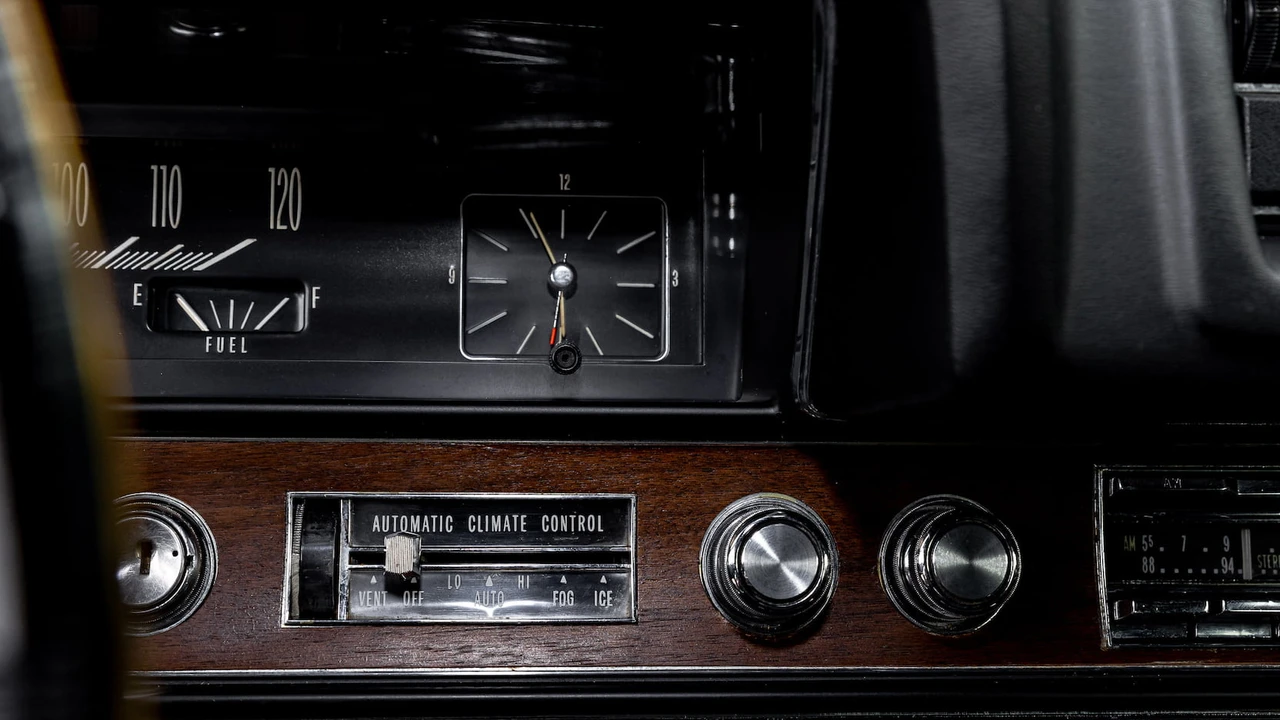 1968 Cadillac Fleetwood - Image 15 of 31