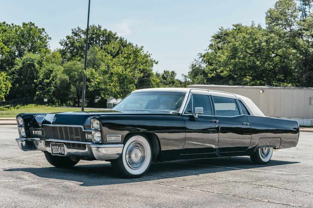 1968 Cadillac Series 70 & 75 - Image 2 of 31
