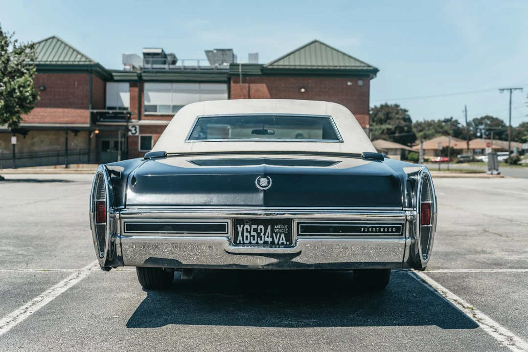 1968 Cadillac Series 70 & 75 - Image 7 of 31