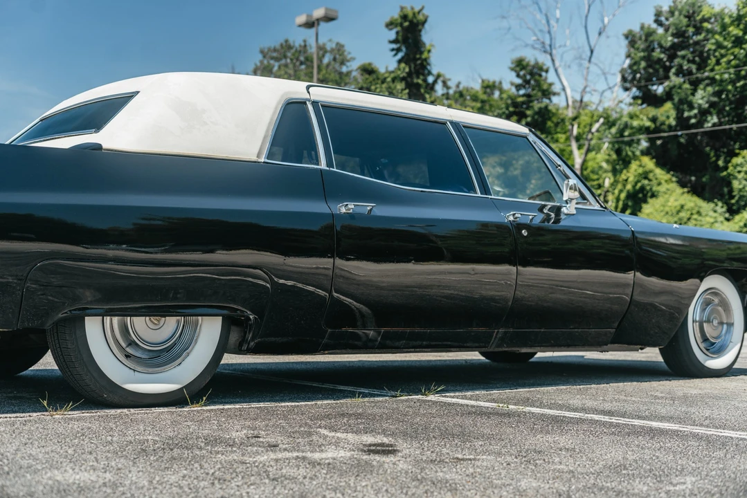 1968 Cadillac Series 70 & 75 - Image 24 of 31