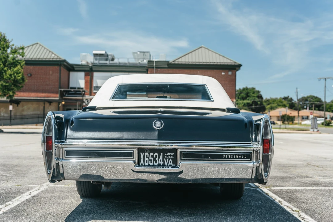 1968 Cadillac Series 70 & 75 - Image 26 of 31