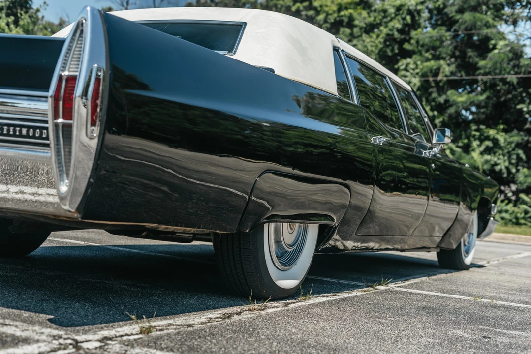 1968 Cadillac Series 70 & 75 - Image 29 of 31