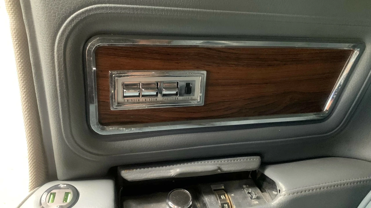1968 Cadillac Series 70 & 75 - Image 11 of 31