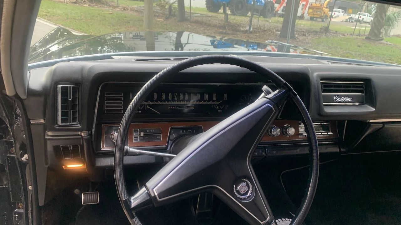 1968 Cadillac Series 70 & 75 - Image 12 of 31