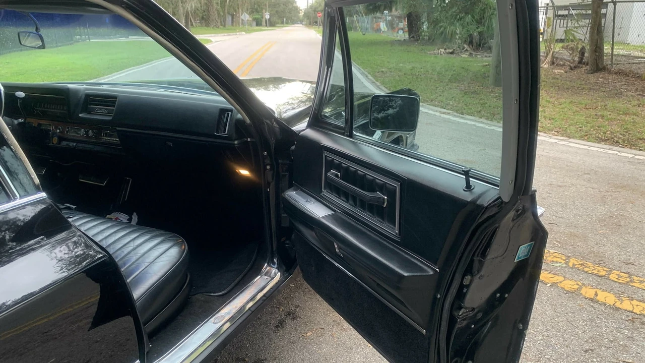 1968 Cadillac Series 70 & 75 - Image 14 of 31