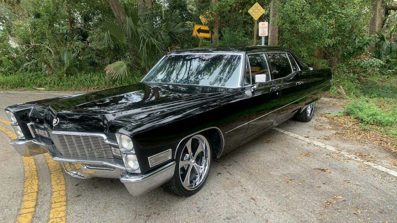 1968 Cadillac Series 70 & 75 - Image 18 of 31