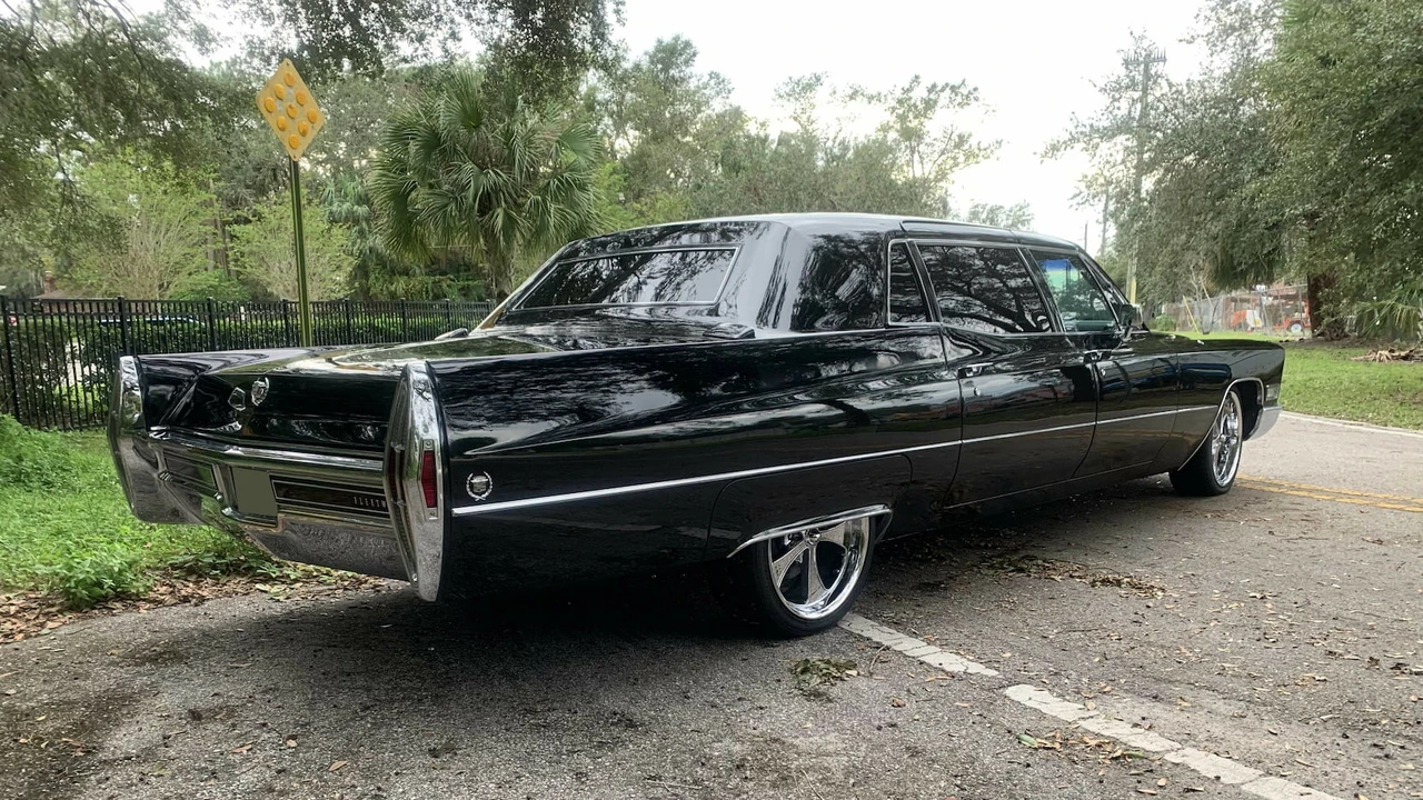 1968 Cadillac Series 70 & 75 - Image 21 of 31