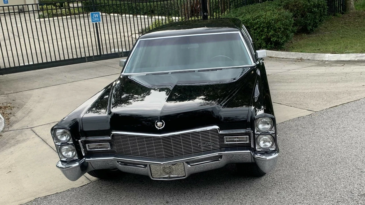 1968 Cadillac Series 70 & 75 - Image 28 of 31