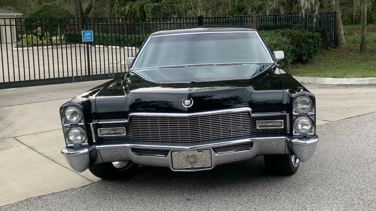 1968 Cadillac Series 70 & 75 - Image 29 of 31