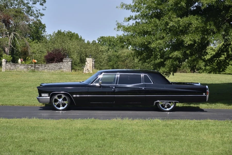 1968 Cadillac Series 70 & 75 - Image 2 of 31