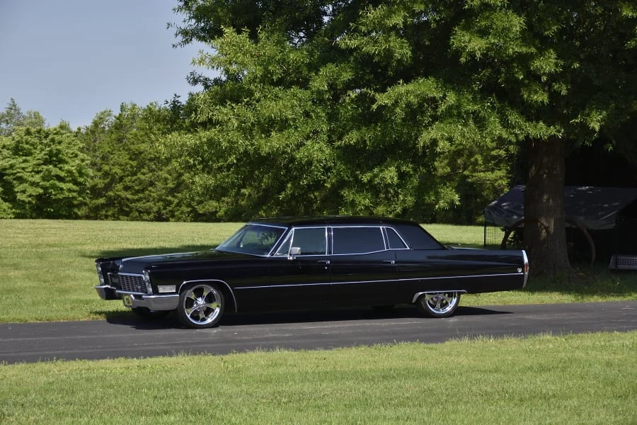 1968 Cadillac Series 70 & 75 - Image 18 of 31