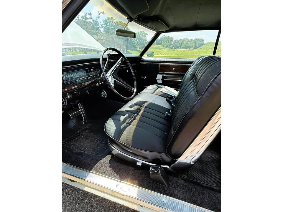 1968 Chevrolet Caprice - Image 10 of 25