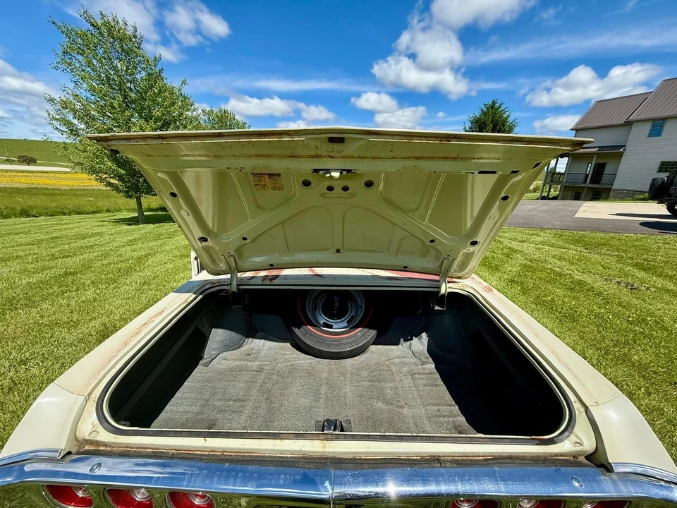 1968 Chevrolet Caprice - Image 24 of 25