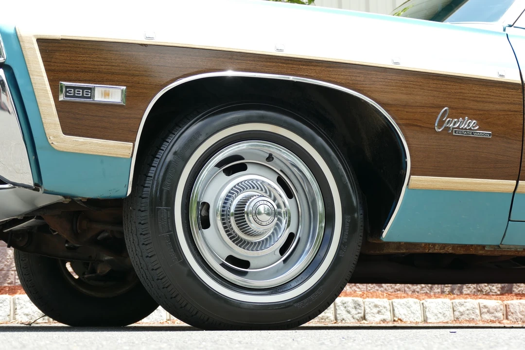 1968 Chevrolet Caprice - Image 28 of 31