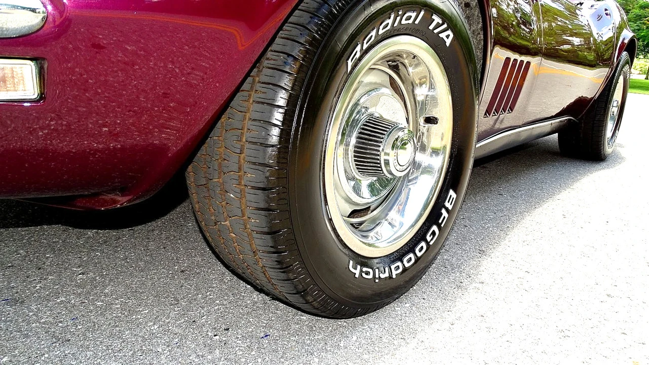 1968 Chevrolet Corvette - Image 18 of 31
