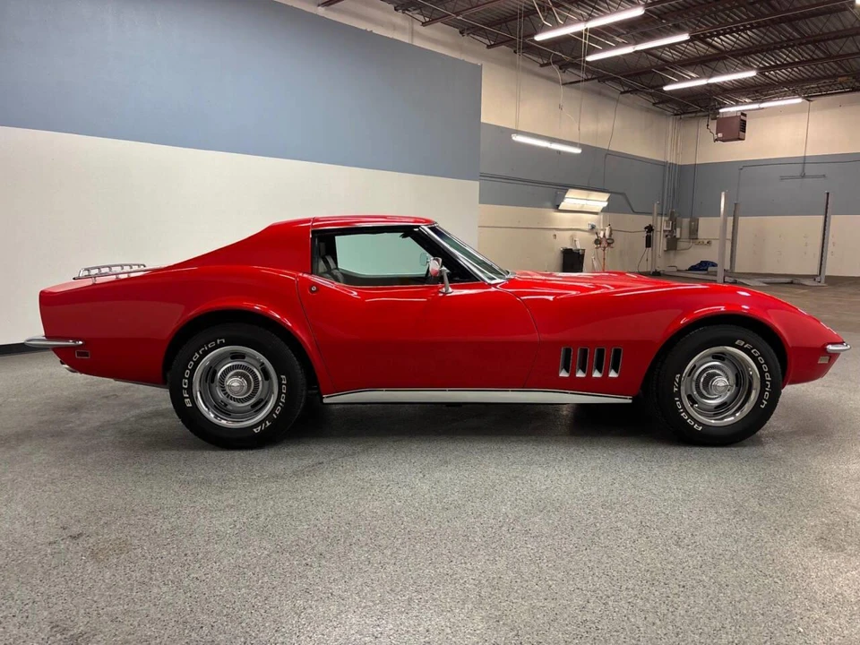 1968 Chevrolet Corvette C3 - Image 8 of 31
