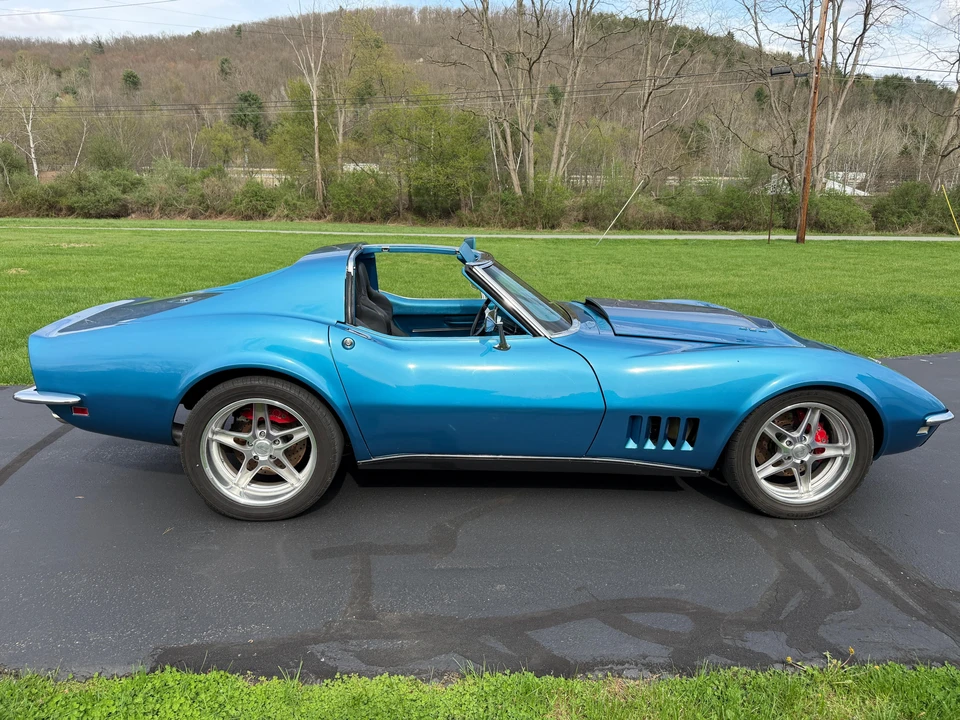 1968 Chevrolet Corvette C3 - Image 12 of 31