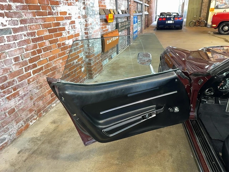 1968 Chevrolet Corvette C3 - Image 11 of 31