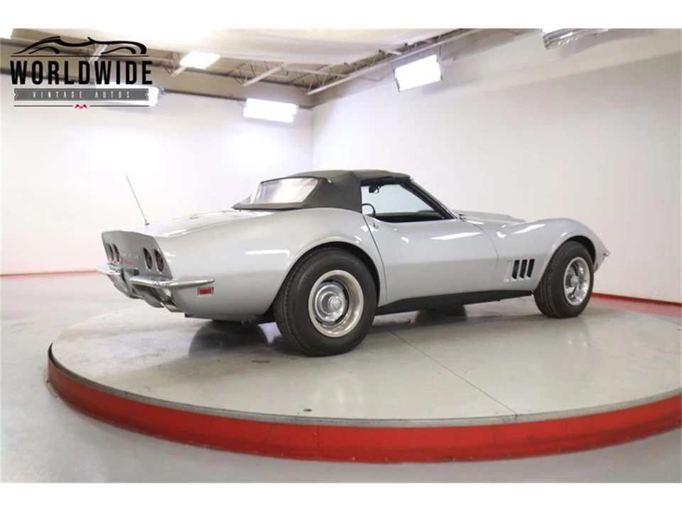 1968 Chevrolet Corvette C3 - Image 9 of 31