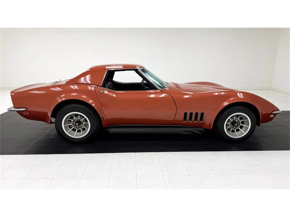 1968 Chevrolet Corvette C3 - Image 12 of 31