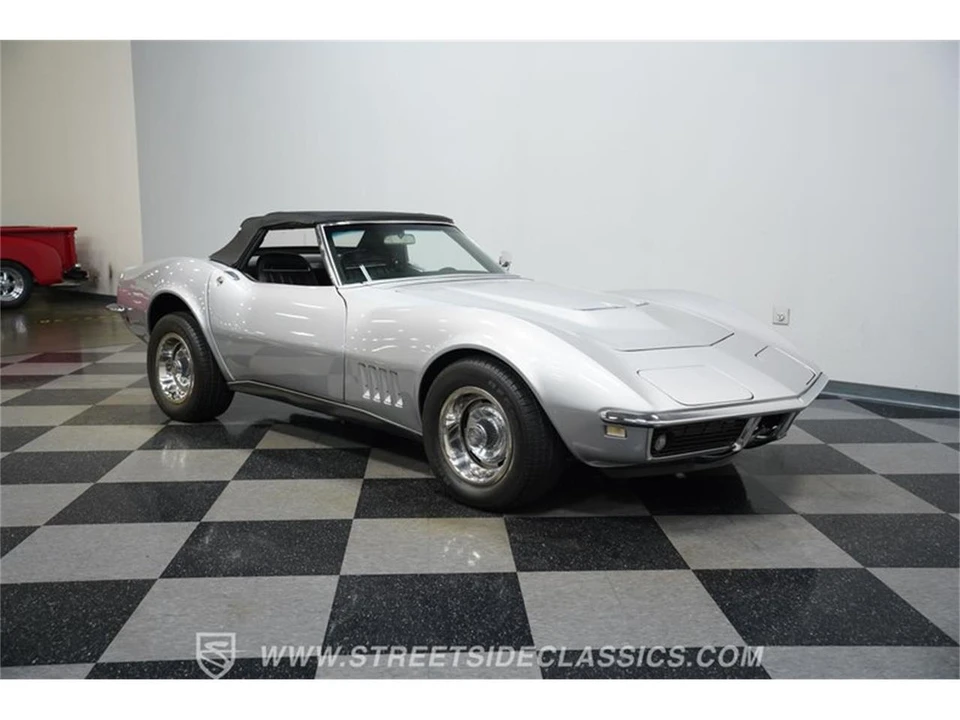 1968 Chevrolet Corvette C3 - Image 15 of 31