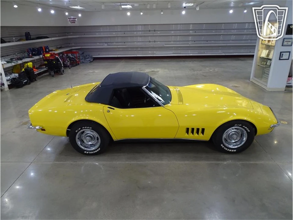 1968 Chevrolet Corvette C3 - Image 17 of 31