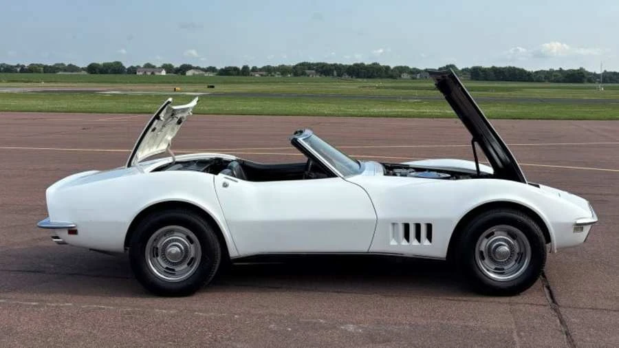 1968 Chevrolet Corvette C3 - Image 12 of 31