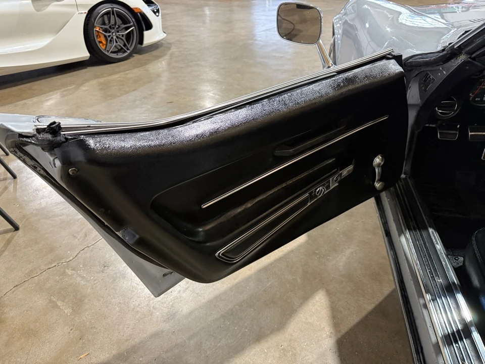 1968 Chevrolet Corvette C3 - Image 12 of 21