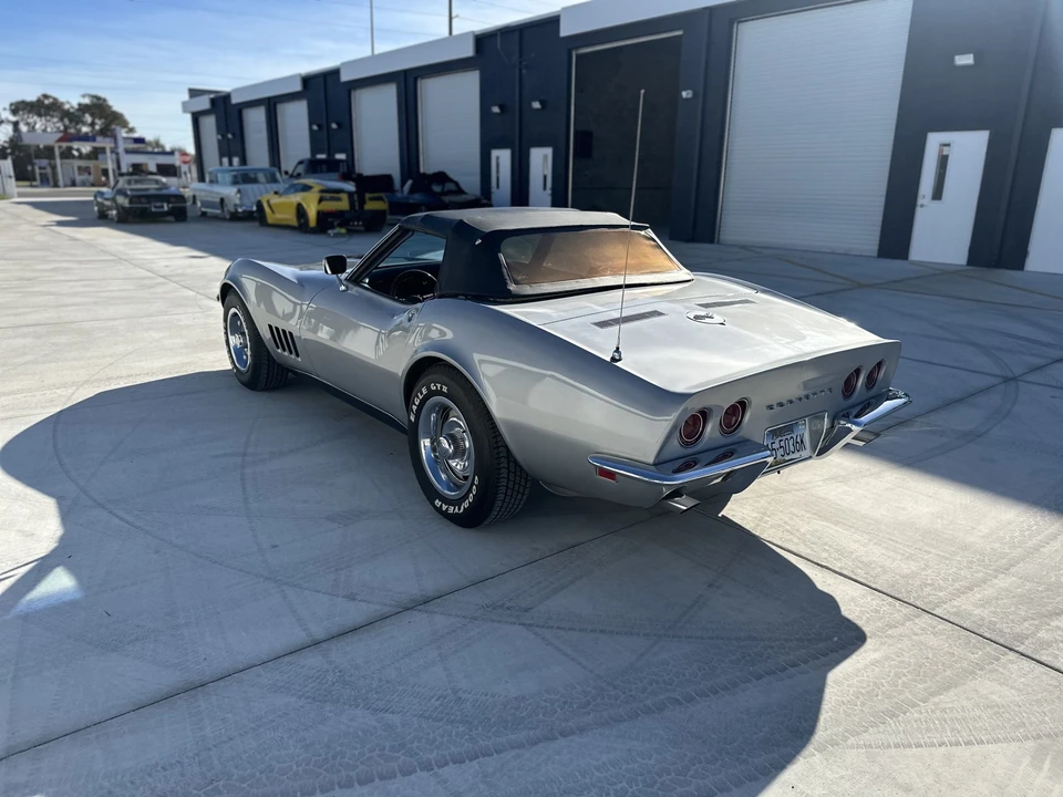 1968 Chevrolet Corvette C3 - Image 16 of 31