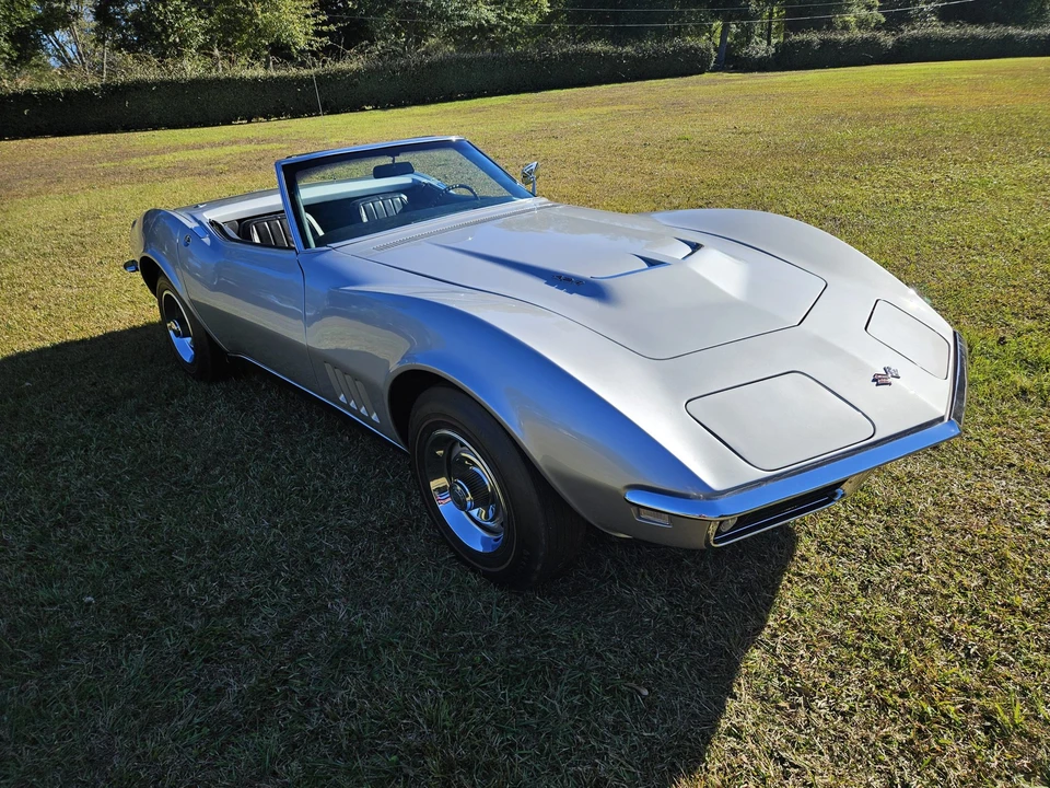 1968 Chevrolet Corvette C3 - Image 17 of 31